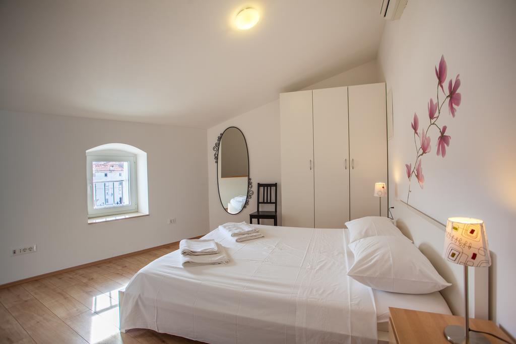 Apartment Pogled Na Luku Cres Exterior photo